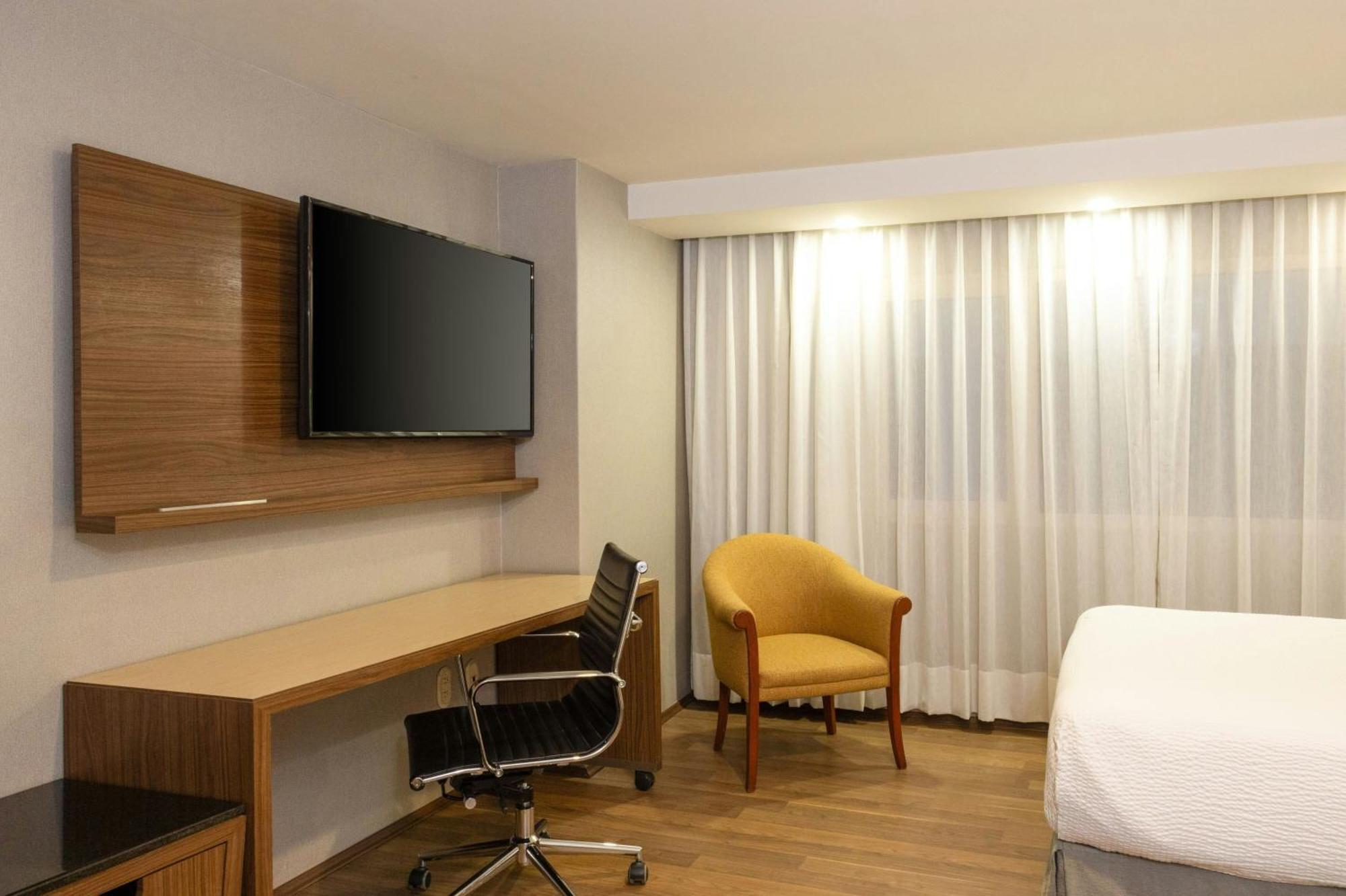 Courtyard By Marriott Revolucion Cidade do México