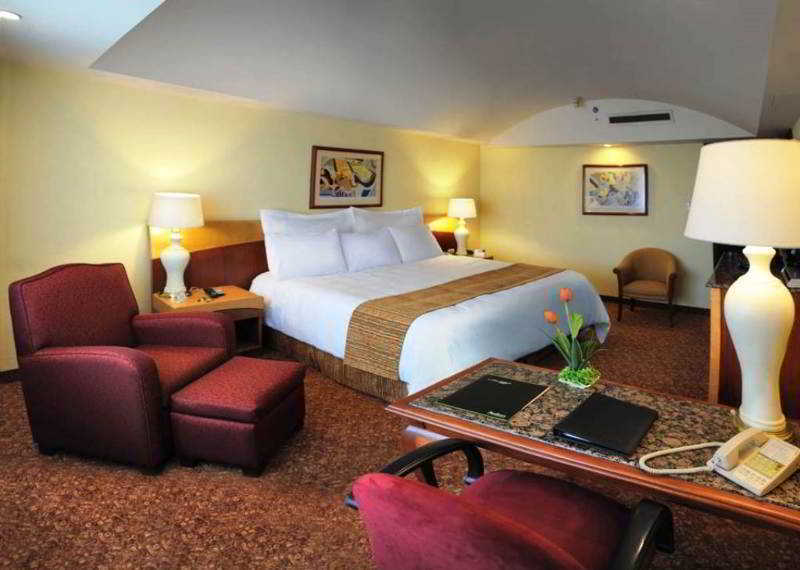 Courtyard By Marriott Revolucion Hotel Cidade do México